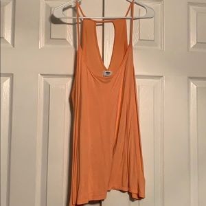 Tank top with keyhole back